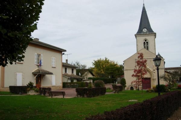 Place de la Mairie à Frans